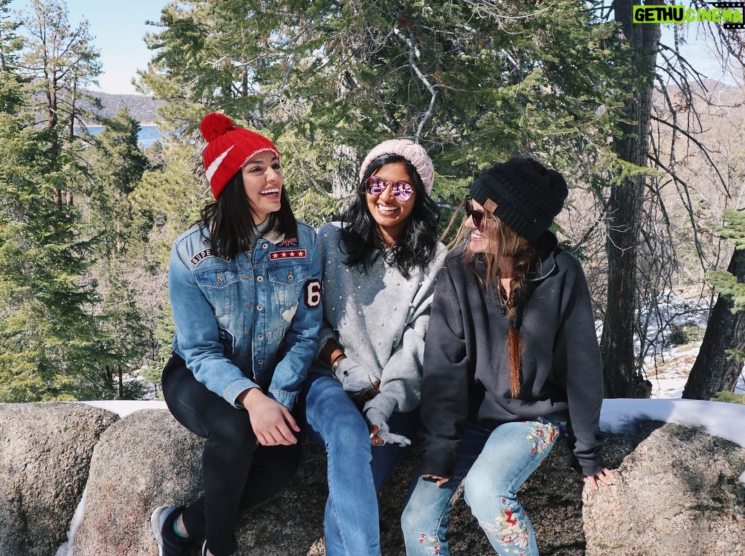 Bethany Mota Instagram - Keep scrolling to find out what happens when you throw snowballs at my friends while we are trying to take a cute picture.. 😂 Big Bear Lake, California