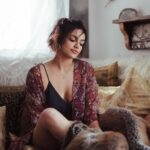 Bethany Mota Instagram - Happy Valentines Day, cuties ♥️🌹🐷💋😍 📸: @dfreske
