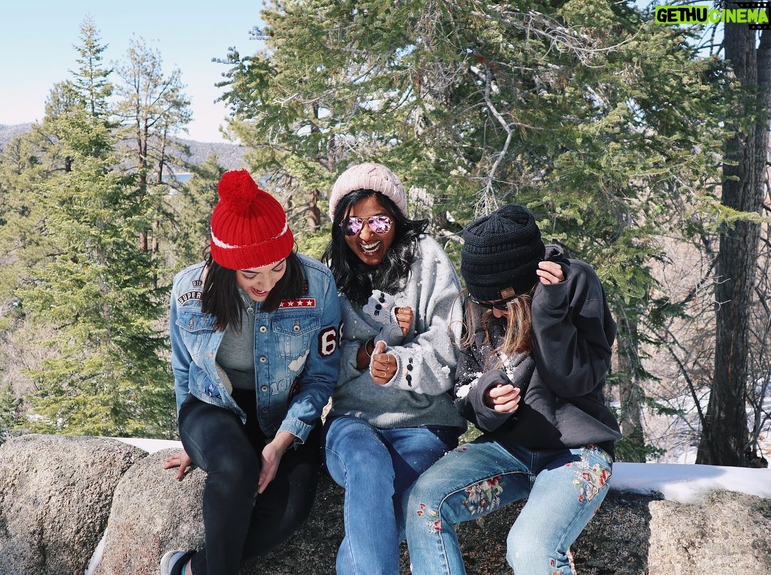 Bethany Mota Instagram - Keep scrolling to find out what happens when you throw snowballs at my friends while we are trying to take a cute picture.. 😂 Big Bear Lake, California