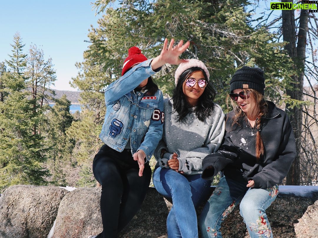Bethany Mota Instagram - Keep scrolling to find out what happens when you throw snowballs at my friends while we are trying to take a cute picture.. 😂 Big Bear Lake, California