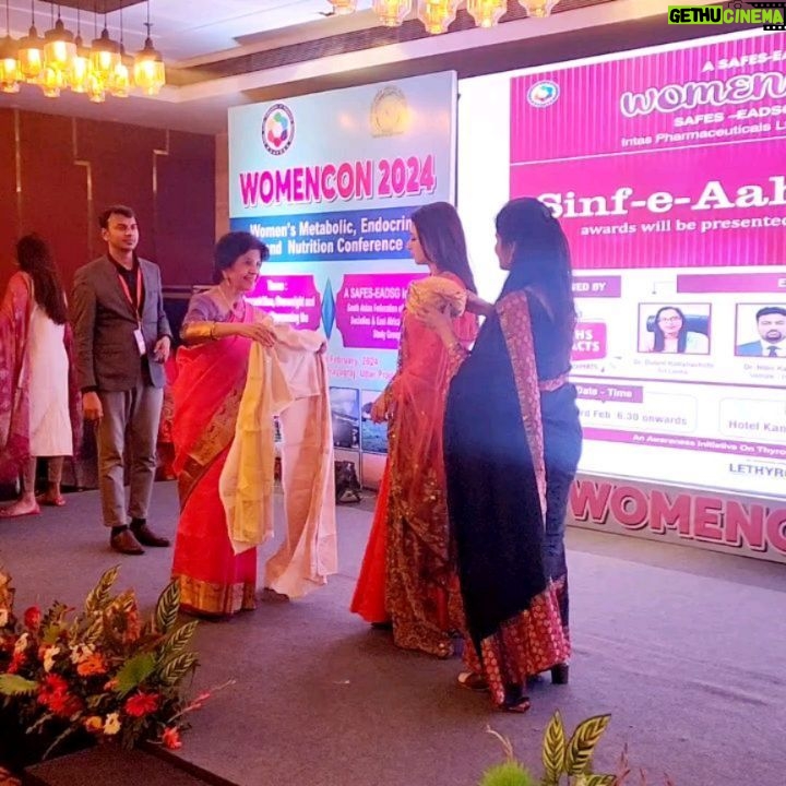 Bhagyashree Instagram - It was an honour to be a part of Womencon2024, a forum where women have been able to be of outstanding service to the society. I have been regularly trying to bridge the gap of need and understanding between patients and doctors. Many of south west Asia and Africa's leading endocrinologists were addressing the queries at this forum. Subjects that varied from diabetes to obesity, hypothyroidsm to infertility and much more. It was an immense learning for me too. I feel blessed indeed. Thank you Dr.Sarita Bajaj #health #doctorsforum #patientcare #healyourbody
