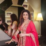 Bhagyashree Instagram – Red..y
.
.
Filmfare Ready !

Outfit @mohini__chabria
Hair @sanjeeda1772
Makeup @elvismakeupartist

#filmfare #beyourownkindofbeautiful #red #redcarpet #lovethelove