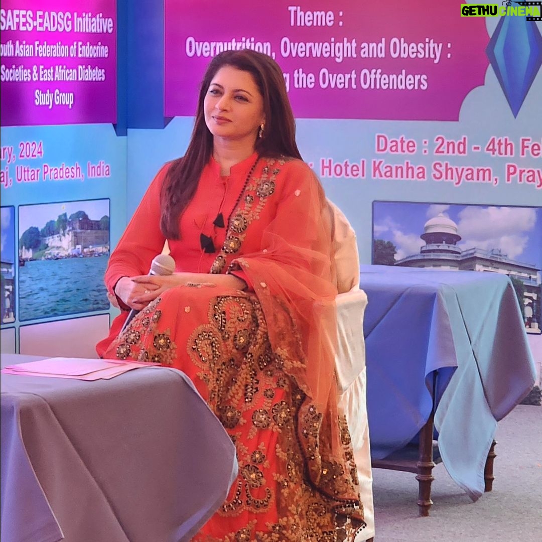 Bhagyashree Instagram - It was an honour to be a part of Womencon2024, a forum where women have been able to be of outstanding service to the society. I have been regularly trying to bridge the gap of need and understanding between patients and doctors. Many of south west Asia and Africa's leading endocrinologists were addressing the queries at this forum. Subjects that varied from diabetes to obesity, hypothyroidsm to infertility and much more. It was an immense learning for me too. I feel blessed indeed. Thank you Dr.Sarita Bajaj #health #doctorsforum #patientcare #healyourbody