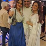 Bhagyashree Instagram - Friends & family celebrations galore ! #birthday #friendslikefamily #nighttoremember