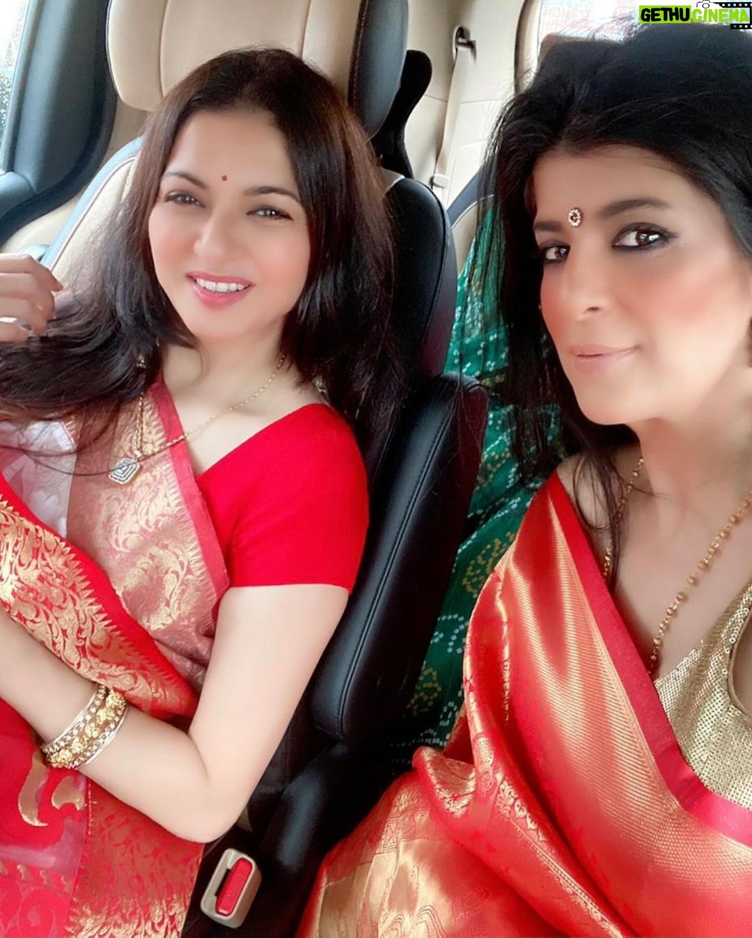 Bhagyashree Instagram - Happy happy birthday to one of the strongest woman i kmow ♥️may your birthday be filled with shine shimmer n light (that happens with your smile anyways) Big big hugs Miss foreva 25 @bhagyashree.online