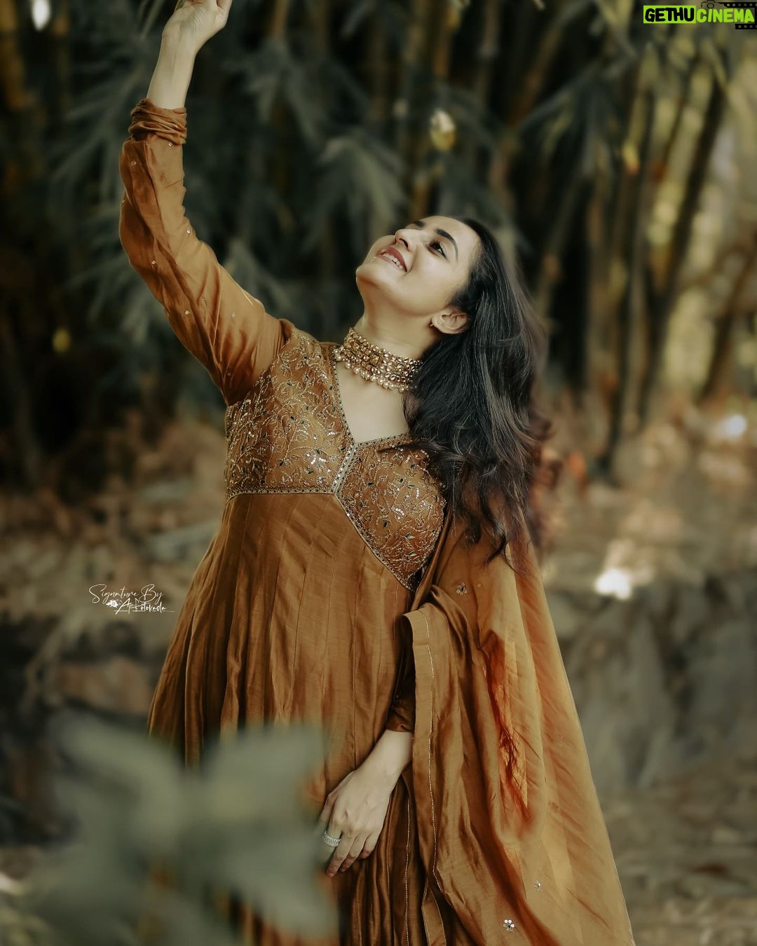 Bhama Instagram - @ajinfotokada 🍃 @kalaakaari 🍃