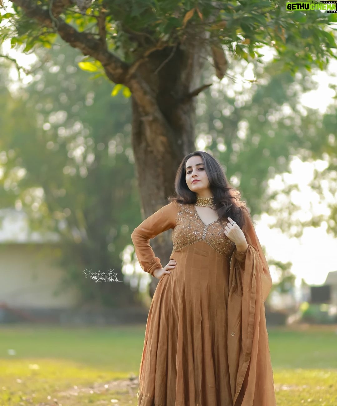 Bhama Instagram - @ajinfotokada 🍃 @kalaakaari 🍃