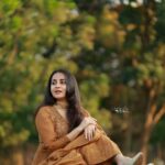 Bhama Instagram - @ajinfotokada @kalaakaari