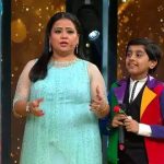 Bharti Singh Instagram - #BhartiSingh ka mazedaar andaaz, laga jaayega entertainment ka zabardast tadka. 🤭 Dekhiye #SRGMPLilChamps, Sat-Sun, raat 9 baje, sirf #ZeeTV par. #SRGMPLilChampsDigital #KapoorSpecial @neetimohan18 @anumalikmusic @bharti.laughterqueen @shankar.mahadevan @fullscreenentertainment @therealkarismakapoor