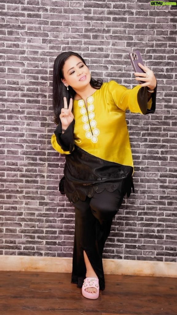 Bharti Singh Instagram - ❤️love dress - @zubaidabyherakhan styled by - @media_mingleofficial Shoot & Edit By @kailashproductions