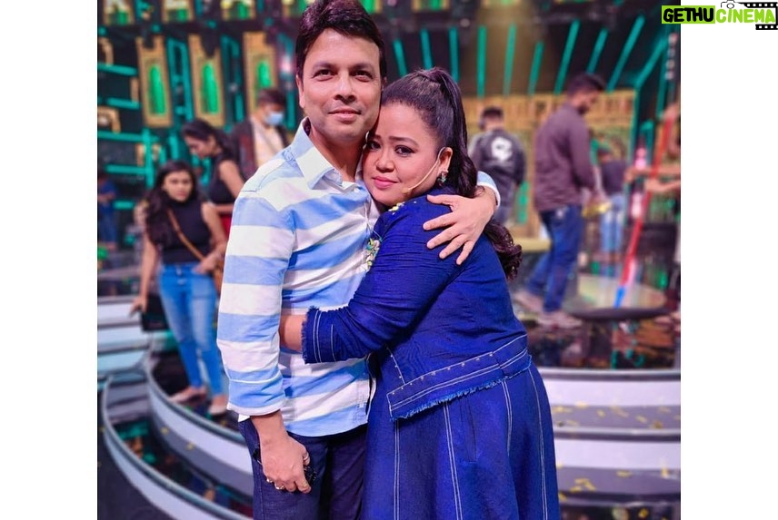 Bharti Singh Instagram - Sometimes shoots are more than just being professional!