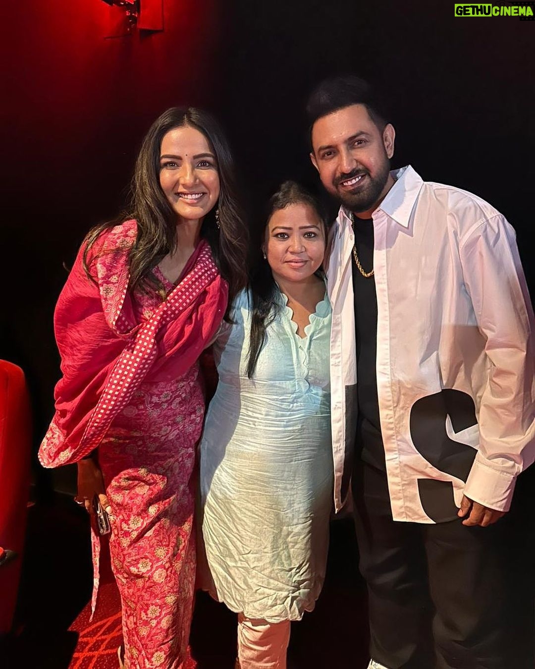 Bharti Singh Instagram - all the very best @jasminbhasin2806 @gippygrewal for #honeymoon 🙏🏻🧿aaj hi jao dekhne ke liye aapki diwali aur happy ho jaegi❤️🙏🏻😍😘 #punjabifilm #lovestory