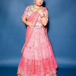 Bharti Singh Instagram - Mika Di Vohti kon banegi dekhiye aaj raat 8pm on @starbharat ❤️ Jewellery by - @ratanjewellers Maang tikka and Bangle- @the_jewel_gallery styled by- @harshalds 📸 - @shivangi.kulkarni