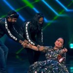 Bharti Singh Instagram – Entertainment ke double dose se full hoga #FantasticFinale, jab #BhartiSingh aayengi dance ke manch par Super Moms ka audition dene. 😂 Dekhiye #DIDLilMasters, Sunday, 26th June, raat 8 baje, sirf #ZeeTV par aur kahin bhi, kabhi bhi #ZEE5 App par.
#DanceKeBaap #Promo

@varundvn
@remodsouza
@anilskapoor
@kiaraaliaadvani
@manieshpaul
@bharti.laughterqueen
@mostlysane
@iamsonalibendre
@imouniroy
@ijaybhanushali
@jhavartika
@vabs_blockbusterentertainer
@paulmarshal
@vibhorratna
@fullscreenentertainment