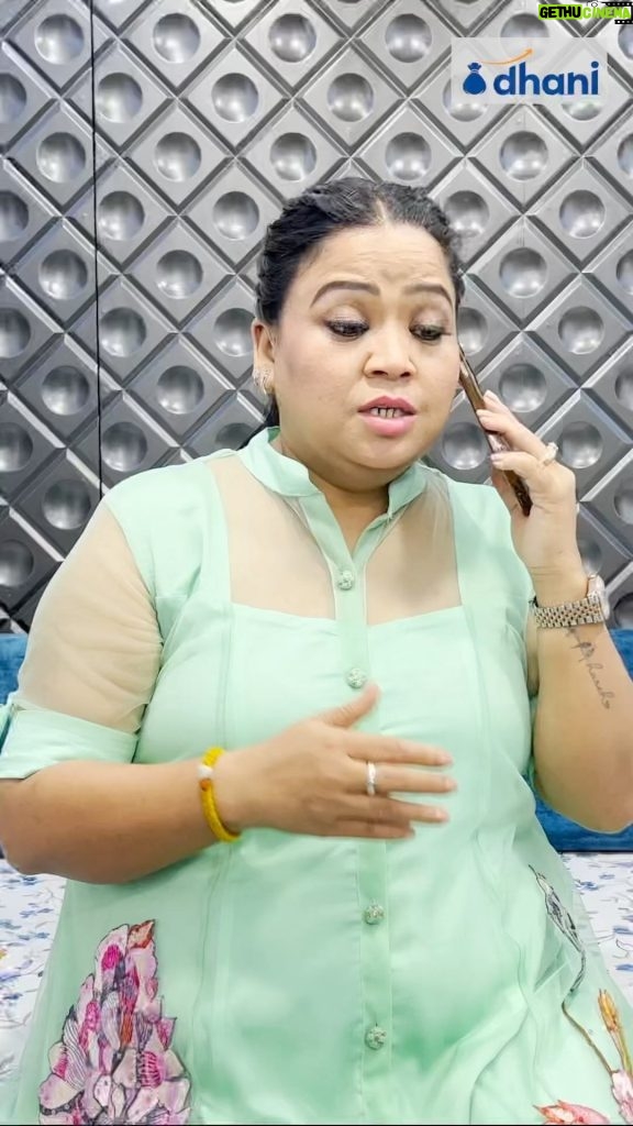 Bharti Singh Instagram - I couldn't believe it 🤯 but it's true 🥹! Dhani ki Big Indian Savings Sale mein products mil rahe hai sirf ₹9 mein! Aur toh aur, up to 70% discount on Fashion, Electronics, Home Furnishings and more! Download Dhani App and Shop now, kyunki wakai yeh hafta hai sabse sasta! #Dhani #BigIndianSavingsSale #Sa