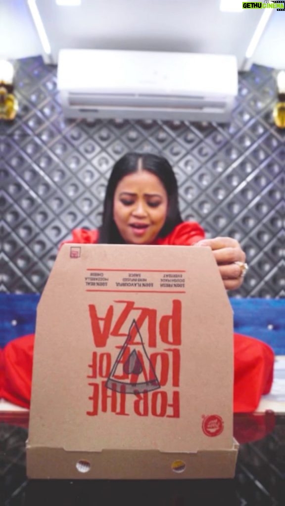 Bharti Singh Instagram - Meri Pregnancy Craving Toh Bas Pizza Hut Hi Buja Sakta Tha, Aur Abhi Baby Bahar Aaya Hai Toh Bas Yehi Khana Chata Hai. @pizzahut_india #PizzaHut #SanFranciscoPizza #HutLovers​