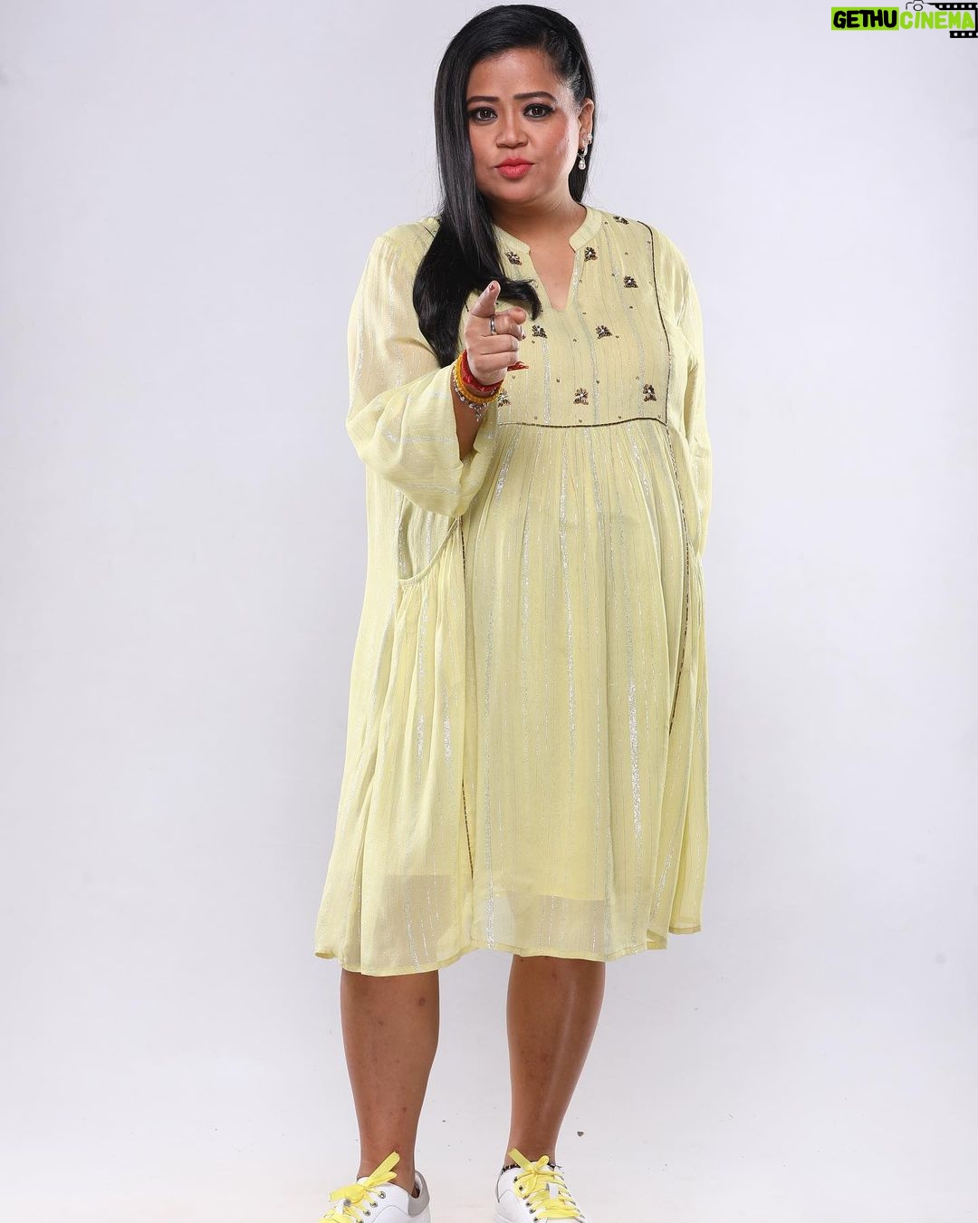 Bharti Singh Instagram - 💛feeling blessed 💛 styled by- @nyaroofficial dress by - @nyaroofficial make-up- @vishnu9352 hairstyles- @noorjahan2454 shoes styled by- @__snehasharma___ shoes- @albertotorresi