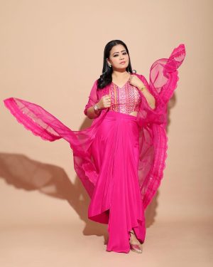 Bharti Singh Instagram - pink👛🌸🎀🩷💗💖 🧿
styled by one and only my favourite @harshalds ❤️ 
jewellery- @the_jewel_gallery ❤️ 
 📸 - @shivangi.kulkarni ❤️