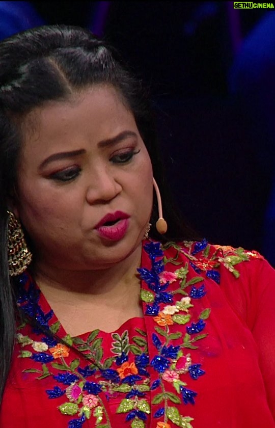 Bharti Singh Instagram - Bharti aur Mithun Da ke mazedaar moments agar aap bhi karte hai enjoy, toh dekhna na bhooliye Holi Special with Jaya Prada ji ka yeh episode💫 Dekhiye #Hunarbaaz Desh Ki Shaan, aaj raat 9 baje sirf #Colors par. Anytime on @voot. @karanjohar @parineetichopra @mithunchakrabortyofficial @bharti.laughterqueen