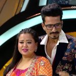 Bharti Singh Instagram - Aaj entertainment hone wala hai bharpoor, #HunarbaazGrandPremiere night ke inn mazedaar moments ko mat kijiye miss💫 Dekhiye #Hunarbaaz Desh Ki Shaan, aaj raat 9 baje sirf #Colors par. Anytime on @voot. @karanjohar @parineetichopra @mithunchakrabortyofficial @farahkhankunder @bharti.laughterqueen @haarshlimbachiyaa30