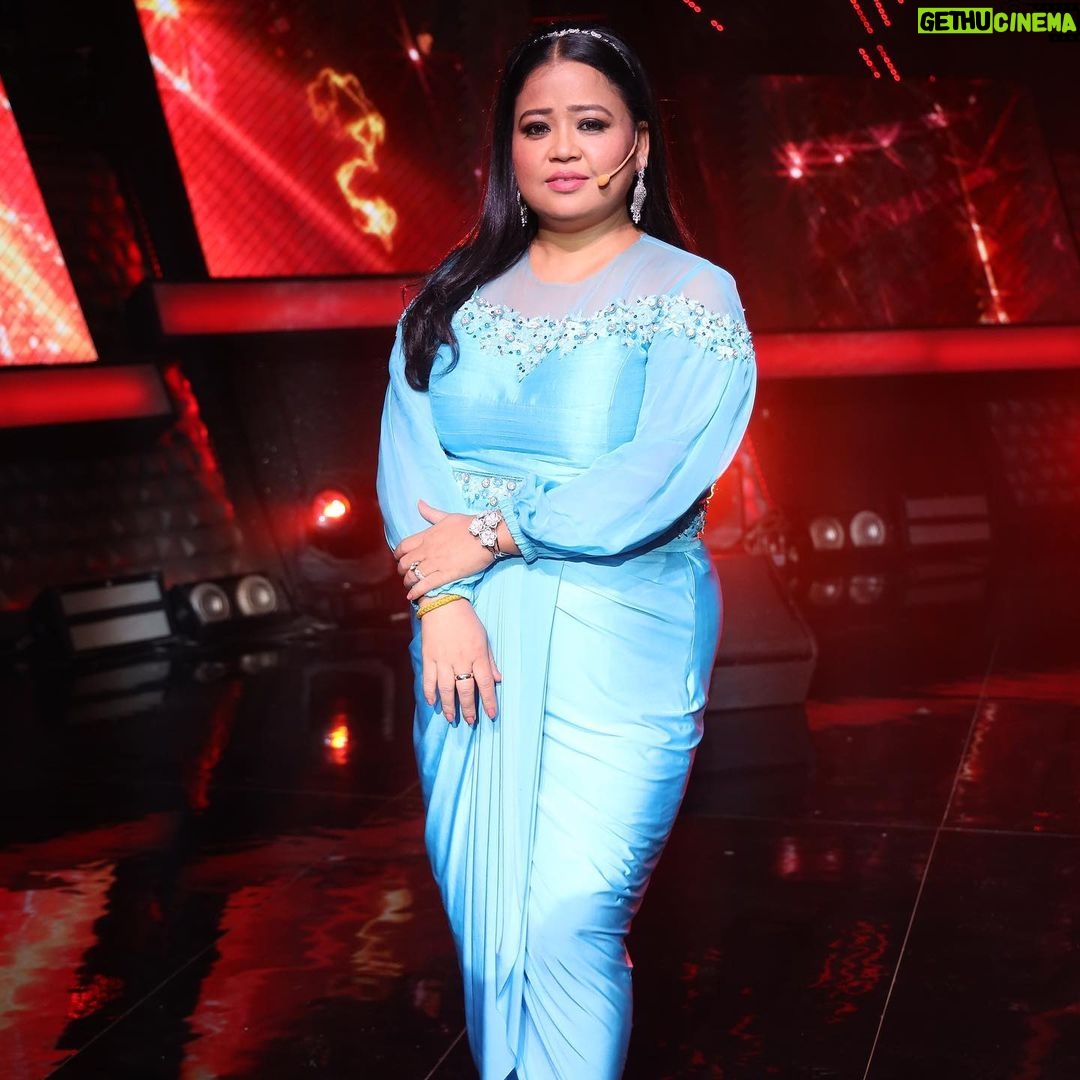 Bharti Singh Instagram - aaj hum saki wishes puri karege 8pm on @sonytvofficial @thecontentteamofficial @haarshlimbachiyaa30 @nidhimoonysingh styled by- @harshalds jewellery by- @the_jewel_gallery