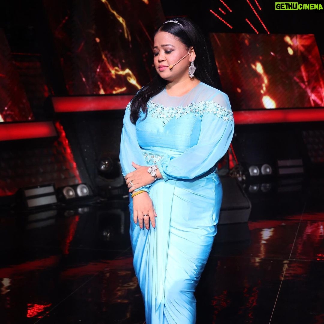 Bharti Singh Instagram - aaj hum saki wishes puri karege 8pm on @sonytvofficial @thecontentteamofficial @haarshlimbachiyaa30 @nidhimoonysingh styled by- @harshalds jewellery by- @the_jewel_gallery