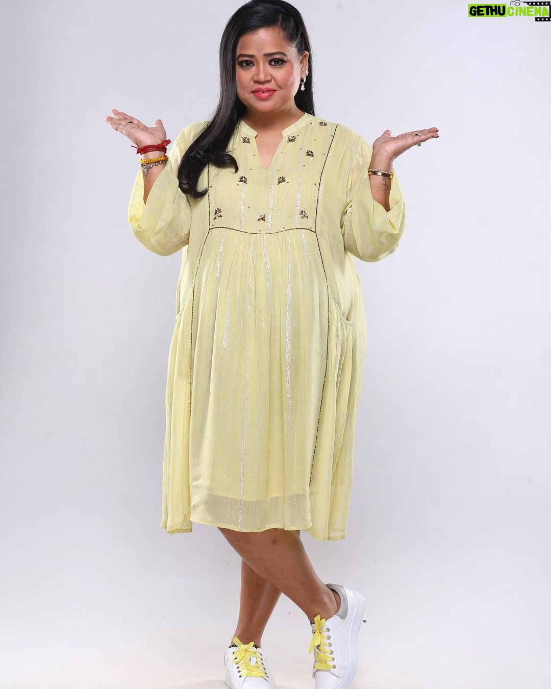 Bharti Singh Instagram - 💛feeling blessed 💛 styled by- @nyaroofficial dress by - @nyaroofficial make-up- @vishnu9352 hairstyles- @noorjahan2454 shoes styled by- @__snehasharma___ shoes- @albertotorresi