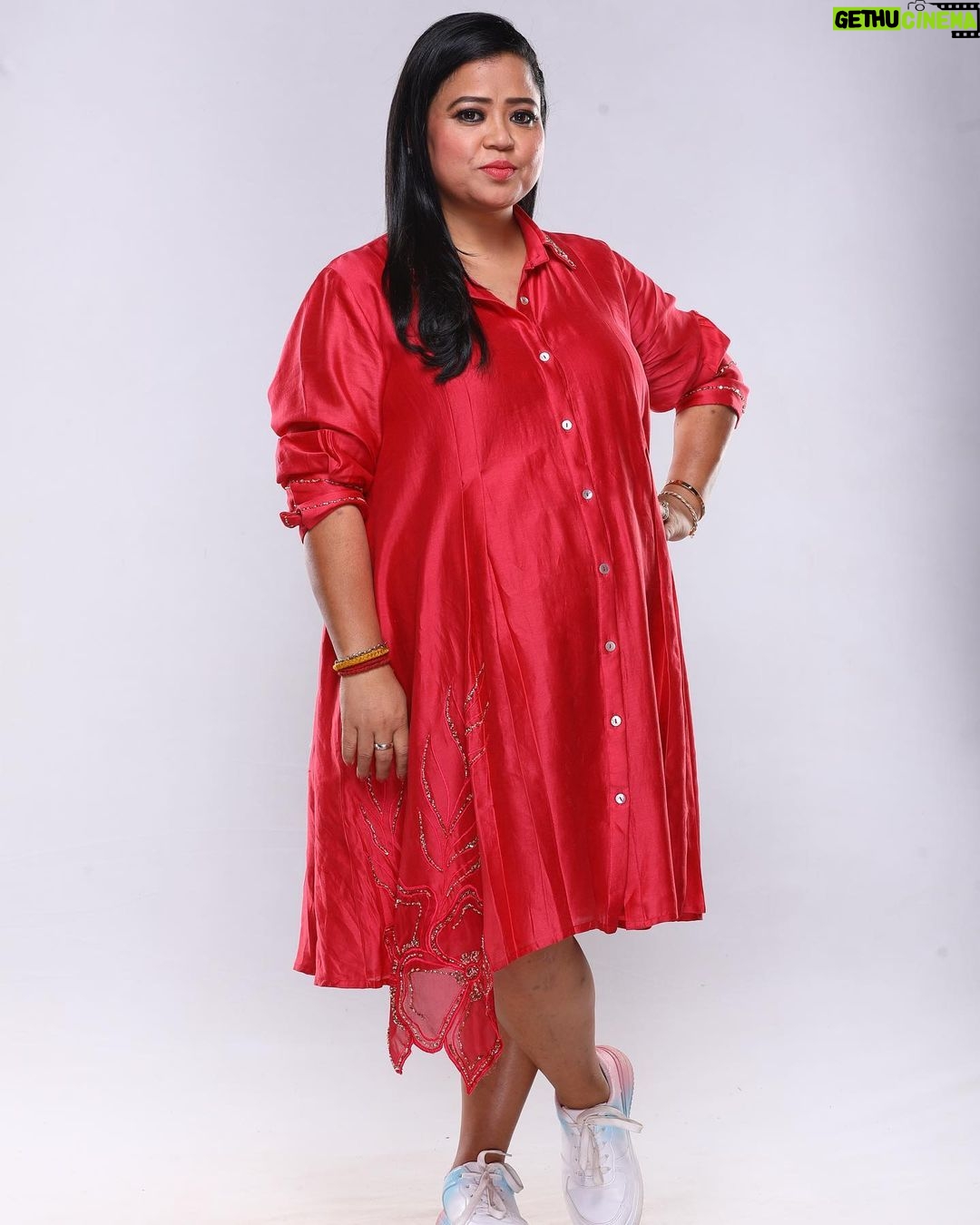 Bharti Singh Instagram - ❤️Love❤️ dress by- @trumpetvineofficial