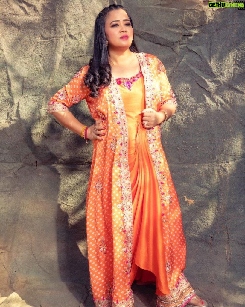 Bharti Singh Instagram - orange 🍊 😍😍😍😍 styled by- @harshalds jewellery by- @aisshprajewels jewellery managed by- @allboutcommunication hairstyles- @noorjahan2454 make-up- @vishnu9352