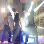 Bhavika Sharma Instagram - How can I forget to post this!🙈 It was impromptu Got 30 mins to memorise the Choreography But so much fun❤️ #maddamsir #dance #lovedancing #throwback