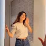 Bhavika Sharma Instagram – Uff mere dil mein thodi khali si jagah thi😬

#trending #reels #reelitfeelit