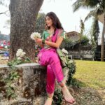 Bhavika Sharma Instagram - बदल रही हैं आज ज़िन्दगी की चाल ज़रा 🌸