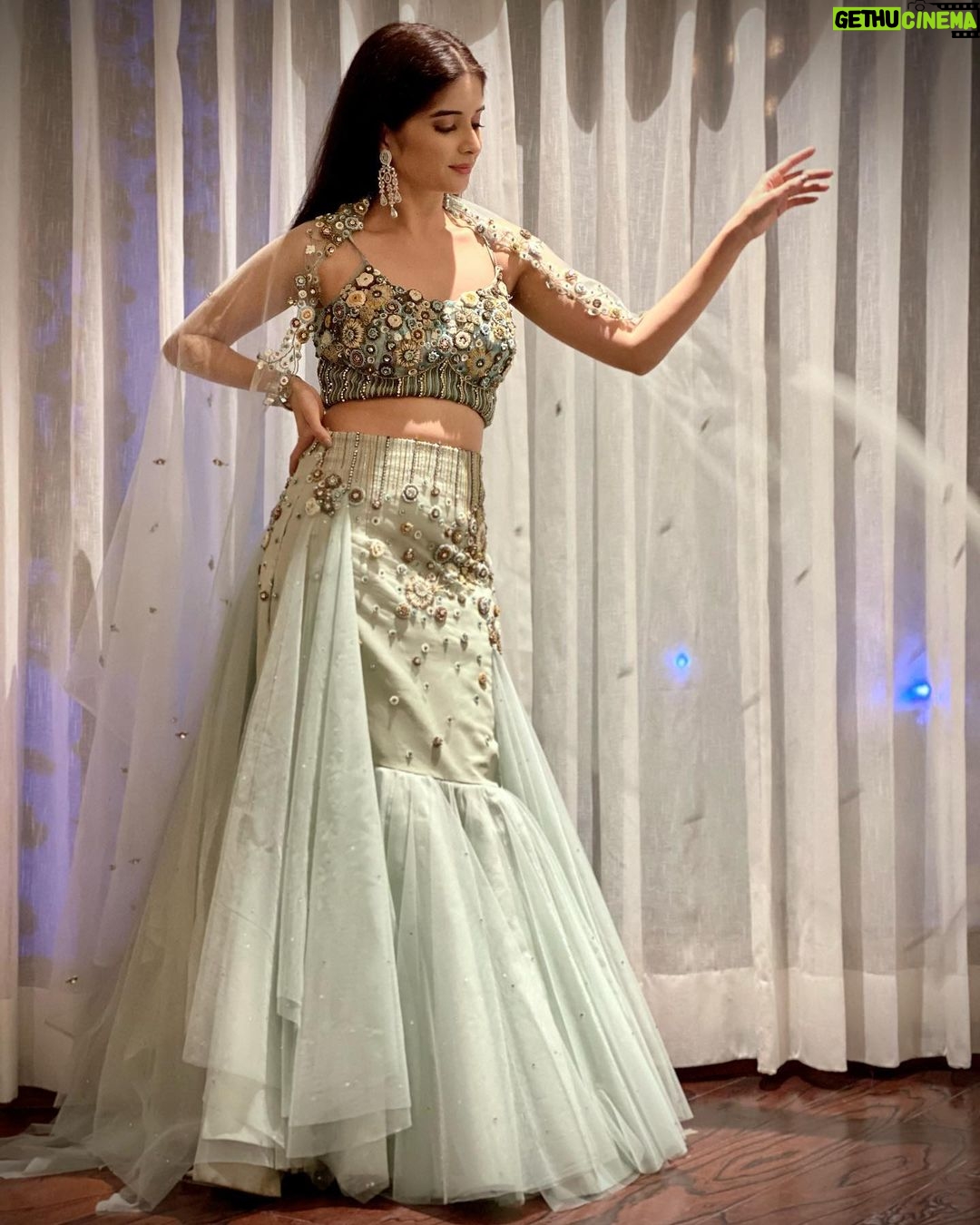 Bhavika Sharma Instagram - Rate this look from 1 to 10🙈 👗:- @mergedesignofficial