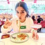 Bhavika Sharma Instagram - Instagram v/s reality 😬 #foodlover