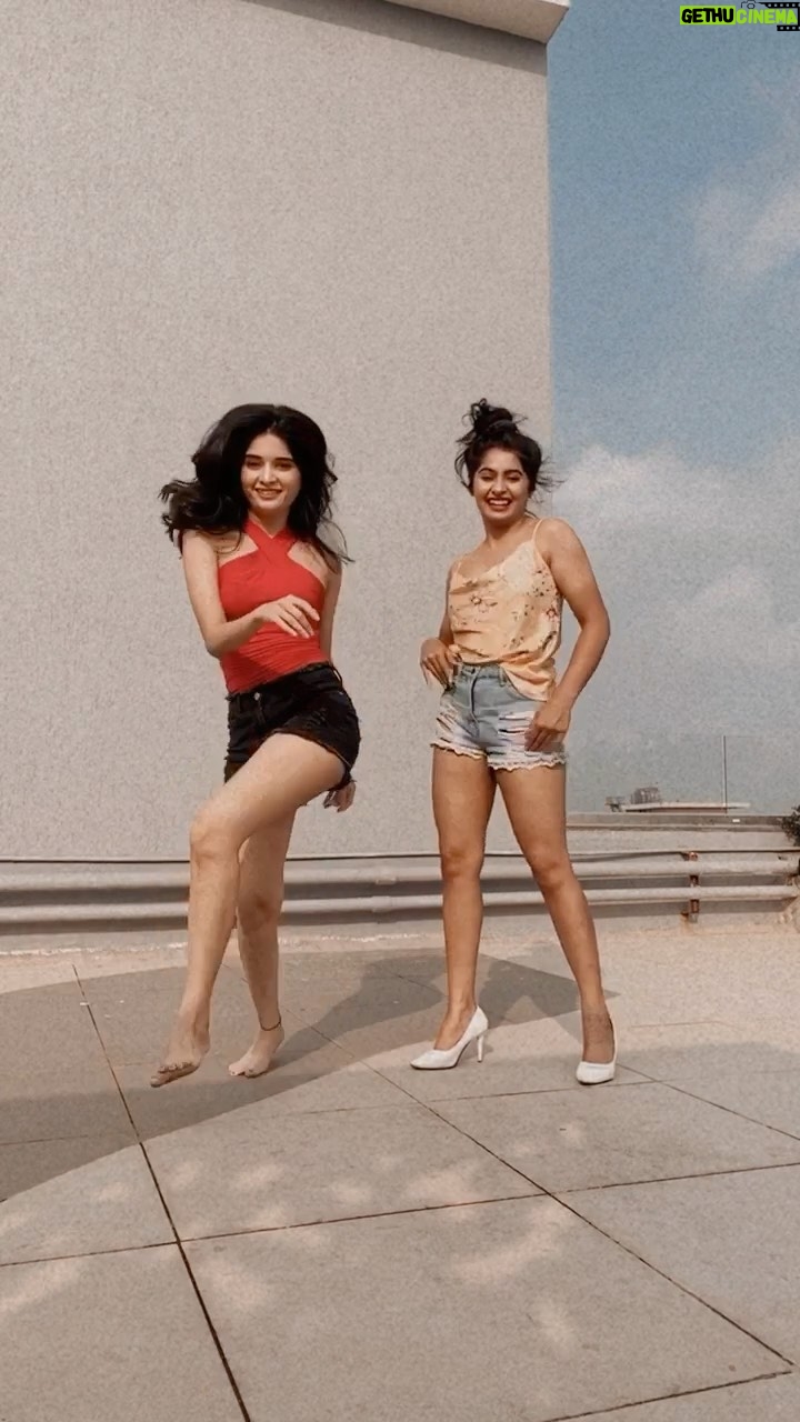 Bhavika Sharma Instagram - Light it up like dynamite ✨ #reels #reelkarofeelkaro @yuktiikapoor ❤️