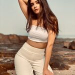 Bhavika Sharma Instagram - Look alive❣️ #saturday #sun #photooftheday #nature #instagram #instagood #love