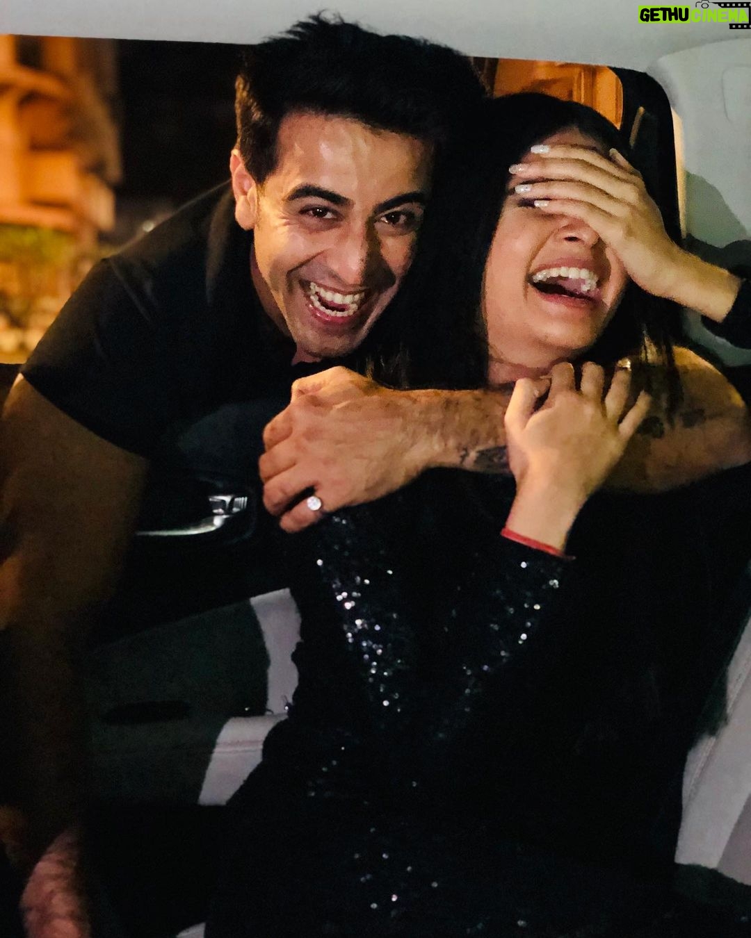 Bhavika Sharma Instagram - Happiest birthday @dishankarora9 💛 I wish you every happiness your heart can hold. Hears to another fabulous year of life 🤗❤️May all your wishes come true jiju🎉🎂 ps:- I’ll always call you JIJU 👻😂 #happybirthday 💞