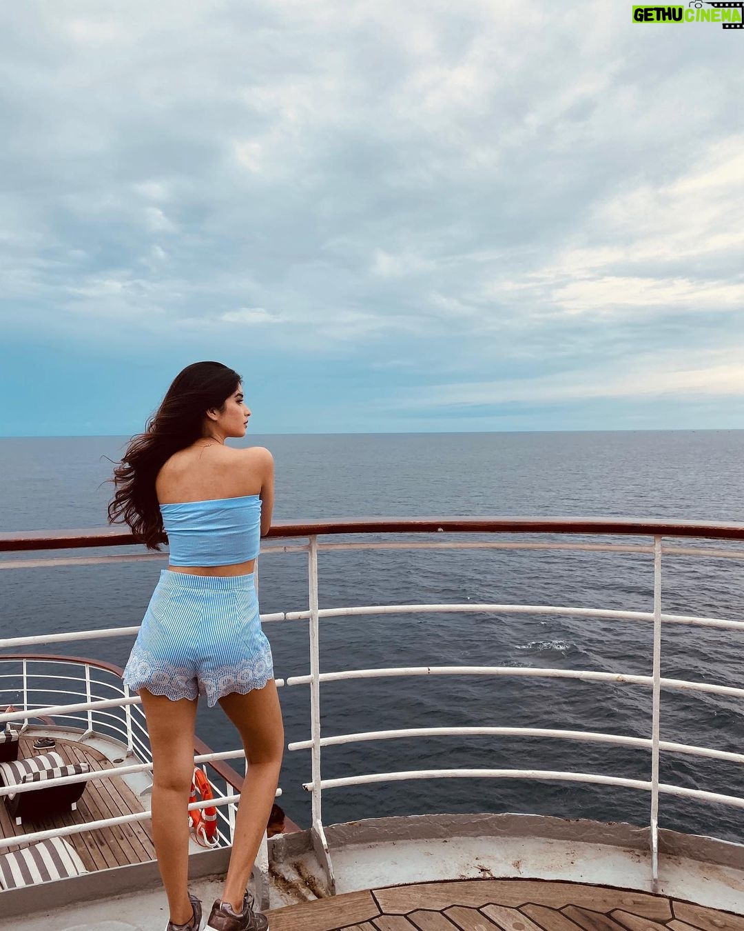 Bhavika Sharma Instagram - Endless blues💙
