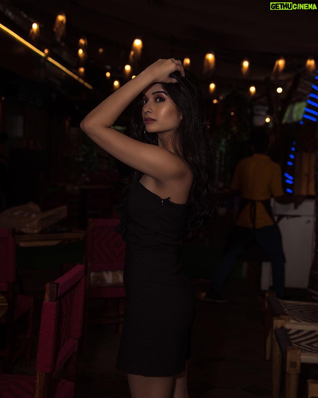 Bhavika Sharma Instagram - PC :- @shotfromabhi MUA:- @makeupbyjanhavi ❤️. . Location:- @gujjuandcompany 💞