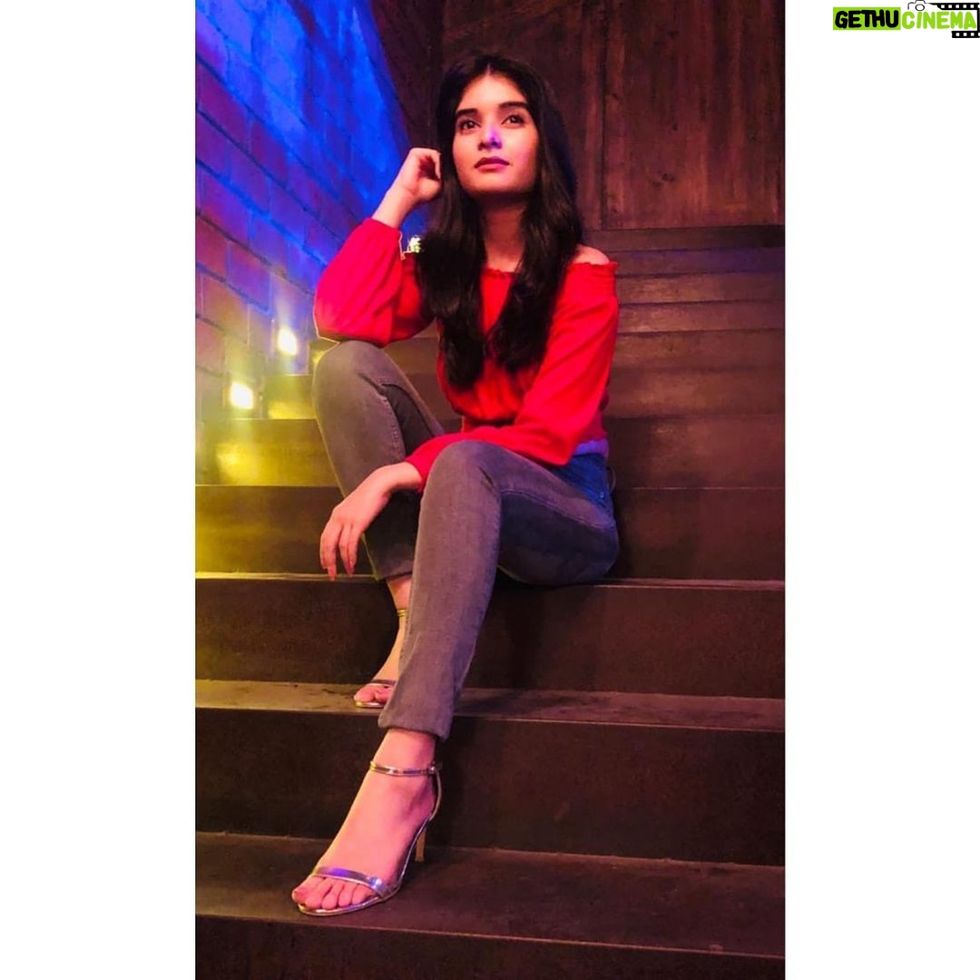 Bhavika Sharma Instagram - All thanks to @aakansha_kapoor @tanvi.dogra for this click 😂