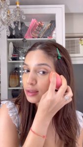 Bhumi Pednekar Instagram - My under 5 minutes makeup routine :) @maccosmeticsindia Listing some of the products used. Skin Prep - Hyper Real Serumizer Contour - Sun Struck Mac Bronzer - Medium Rozy Complexion - Strobe Dewy Skin Tint in the shade medium 4 Studio Radiance Serum Powered Foundation in the shade NW 15 Concealed with Mac All Over Corrector Pen in the shade NC 37 Eyes- Connect In Colour eyeshadow palette, Embedded In Burgundy, shade Naked Lunch along with the Mac Stack Mascara. Ended it with the Studio Fix Plus Spray.