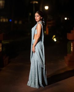 Bhumi Pednekar Instagram - Shaadi 🤍 . . . Outfit - @arpitamehtaofficial Necklace - @mahesh_notandass Maangtikka - @sonisapphire Styled by - @manishamelwani Team - @gypsy.girl.world @kasliwalriddhi Clicked by @nikophotoworld