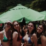 Bia Jordão Instagram - sinto na minha pele aquele sal, saudade de viver isso pra sempre.