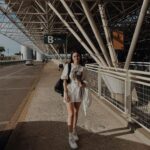 Bia Jordão Instagram - airport.
