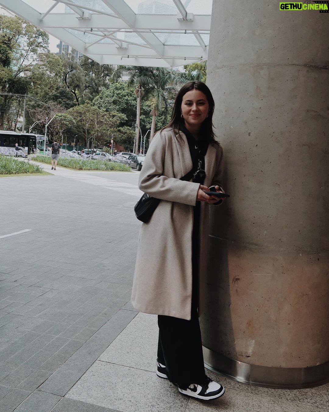 Bia Jordão Instagram - o que será que eu tava ouvindo? 🦦