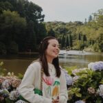 Bia Jordão Instagram - eu gosto de flores, mas eu tenho um jardim 🪻 Gramado - RS