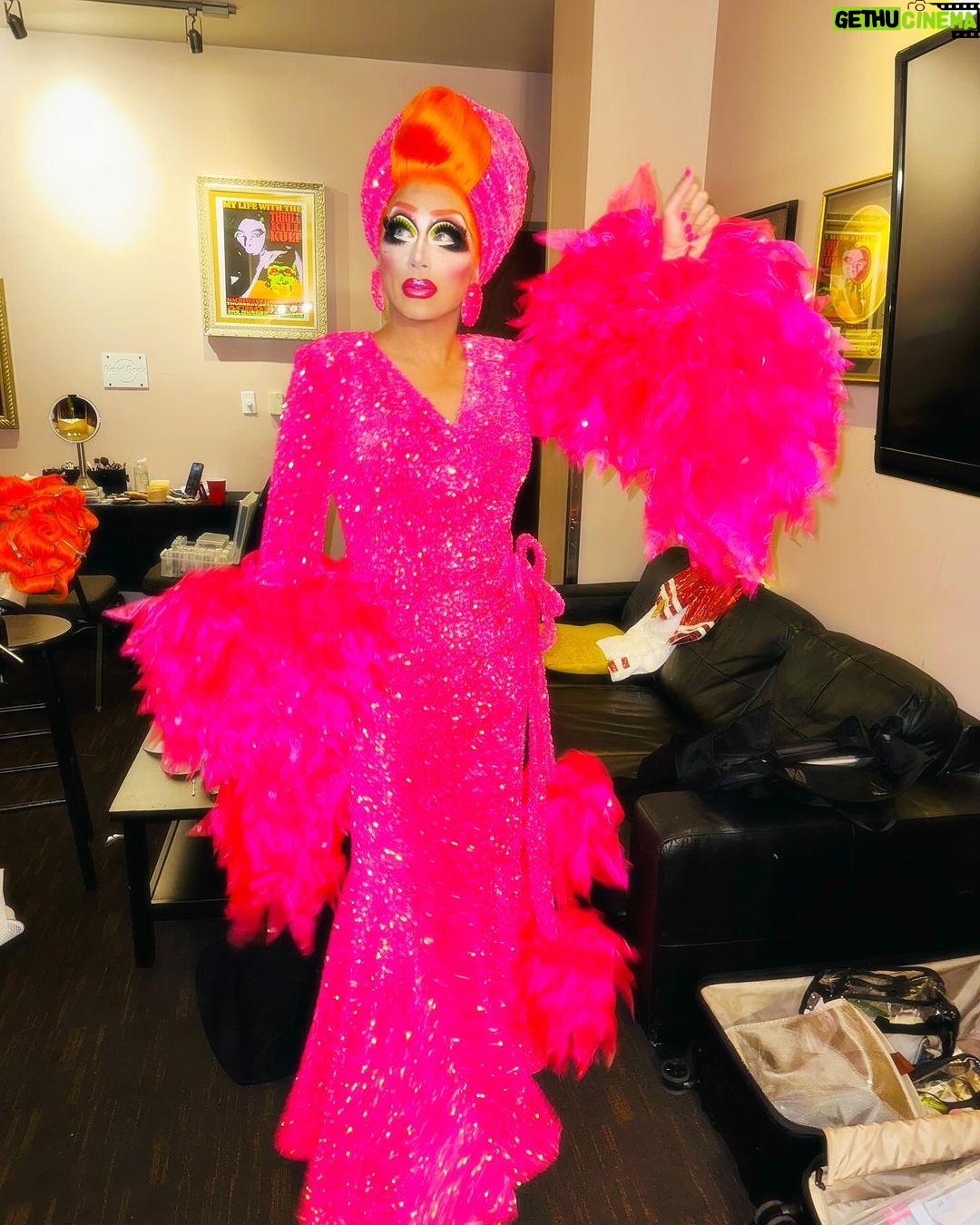 Bianca Del Rio Instagram - DRESSING ROOM GLAMOUR ๐ฉท๐๐งก ๐ @thebiancadelrio Hard Rock Live Orlando