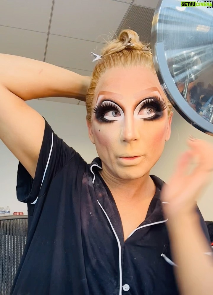 Bianca Del Rio Instagram - HURRY BITCH!!!!!!!!! 👀