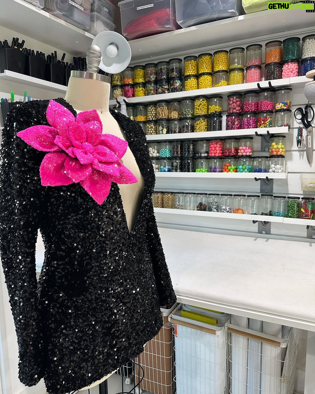 Bianca Del Rio Instagram - GOOD MORNING 🩷 🧵✂️🧵✂️🧵✂️🧵✂️🧵 Palm Springs, California