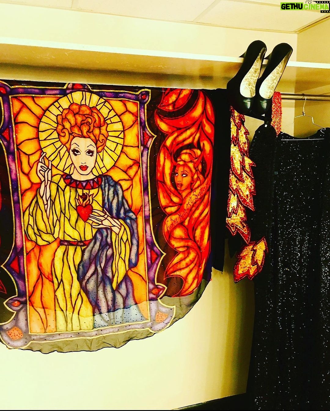 Bianca Del Rio Instagram - Rest well @jefffenderstudio š Iām beyond grateful to have had you in my life. I will cherish the endless laughs, the endless cocktails and all of the beautiful things you hand painted for me. Your talent and generosity were endless. ā¤ļø